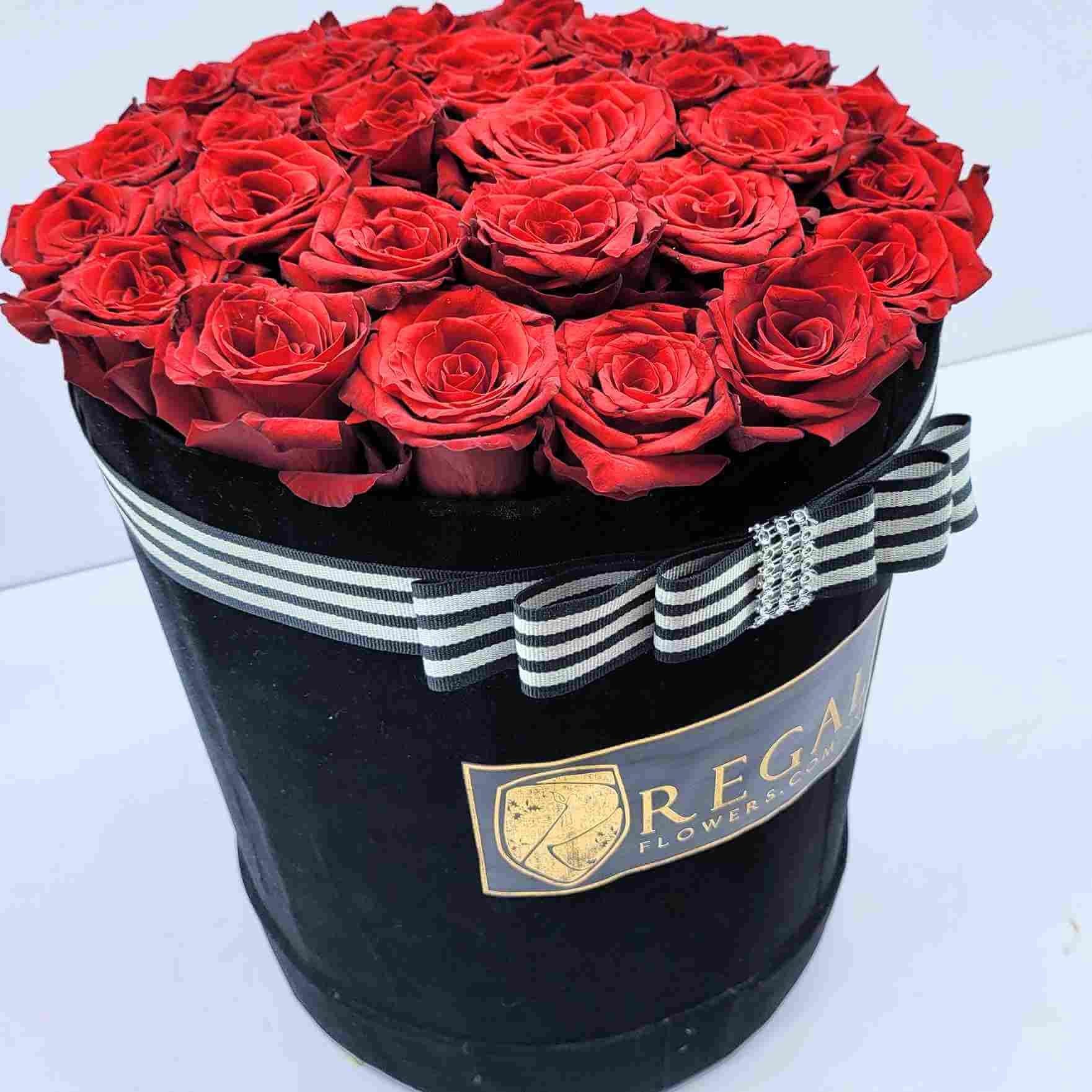 Regal Classic Red Roses 32_26_11zon