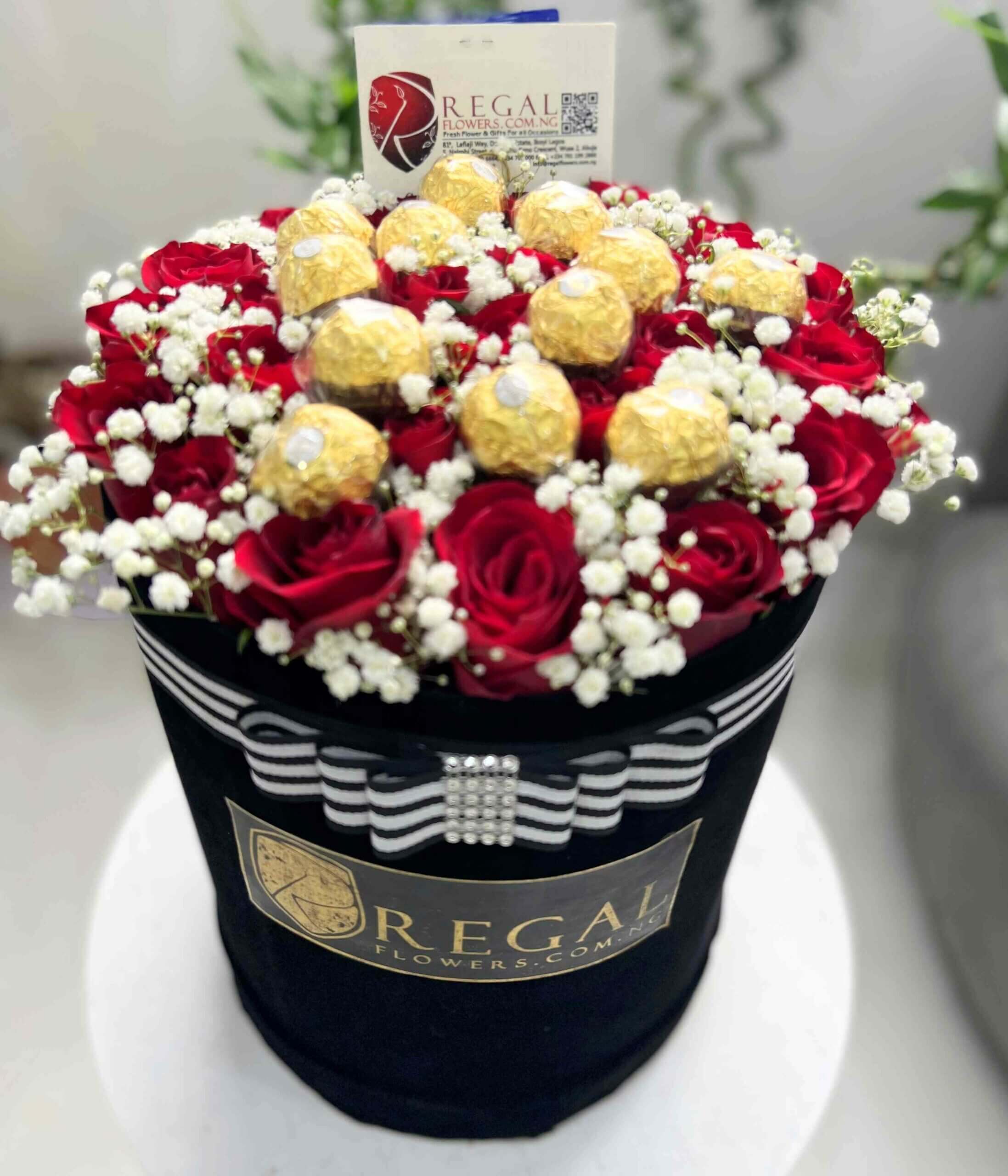 RegalFlowers Red Roses &amp; Million stars with Chocolate