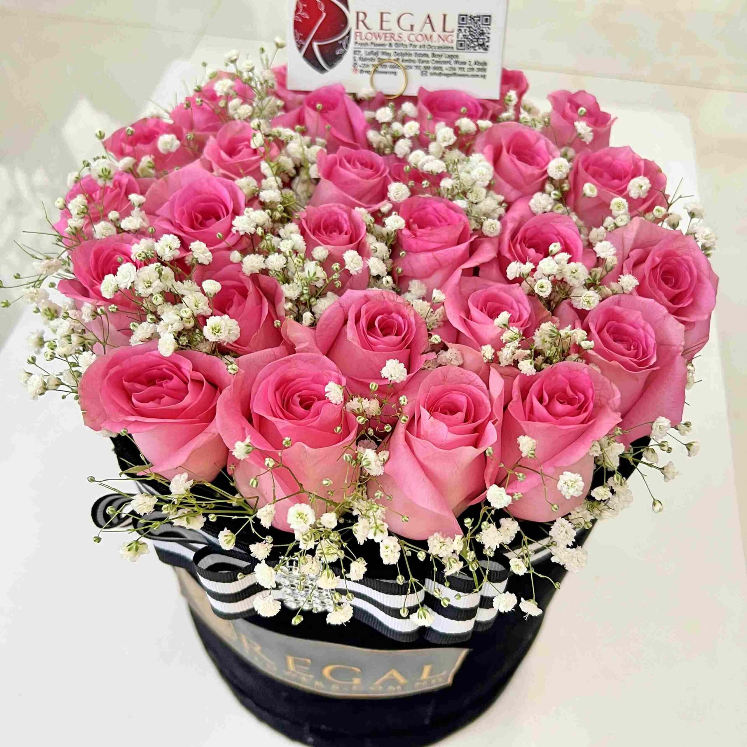 Regalflowers Pink Roses and Million Stars Box Arrangment_