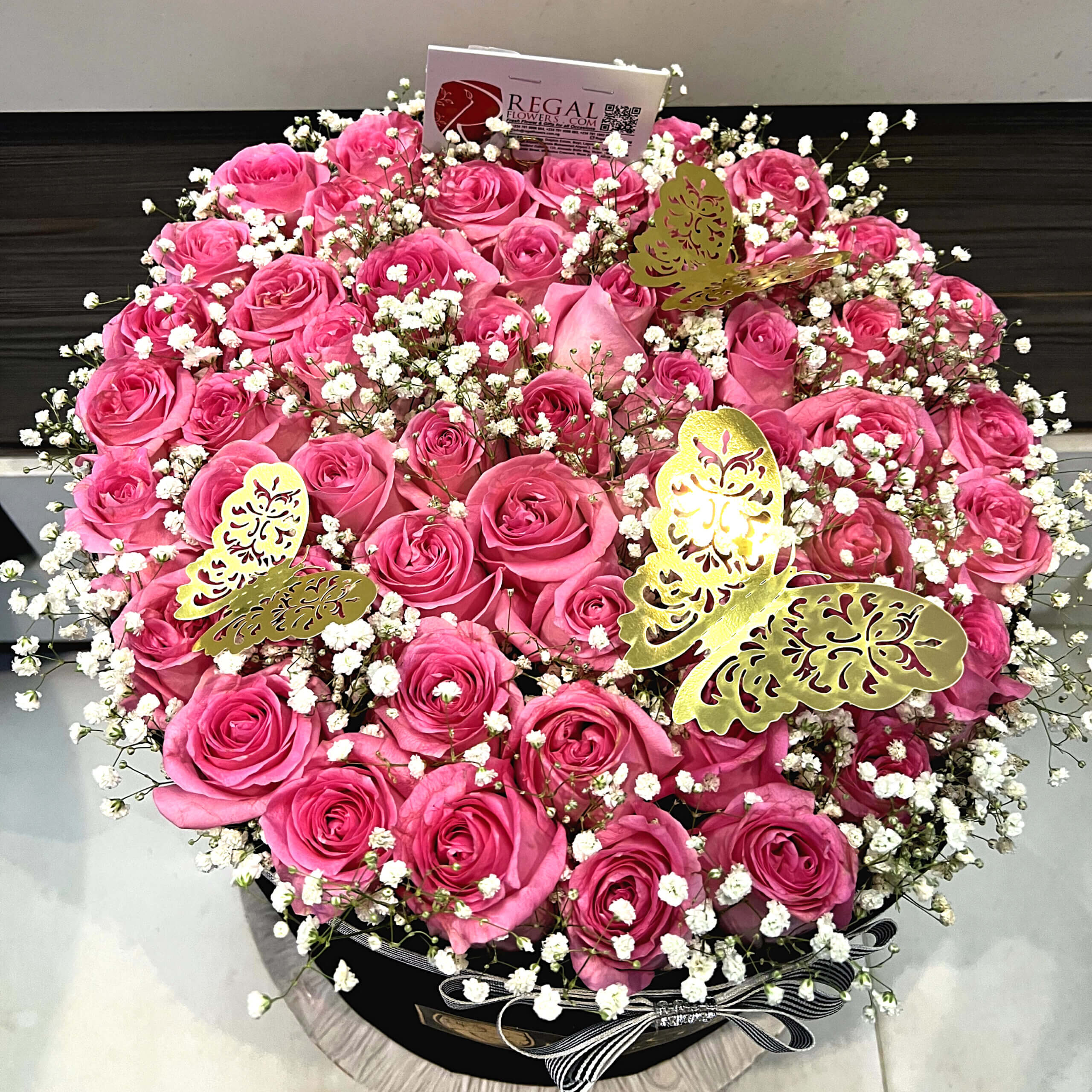 Simply Sweet Regal Pink Roses and Million Stars