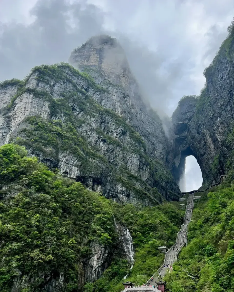 Tianmen (天门山) - Entre prouesse technique et symbole céleste