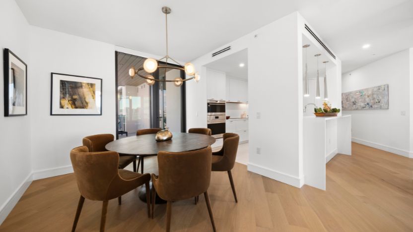 Dining Room of Sky Residence D at Regency Parc