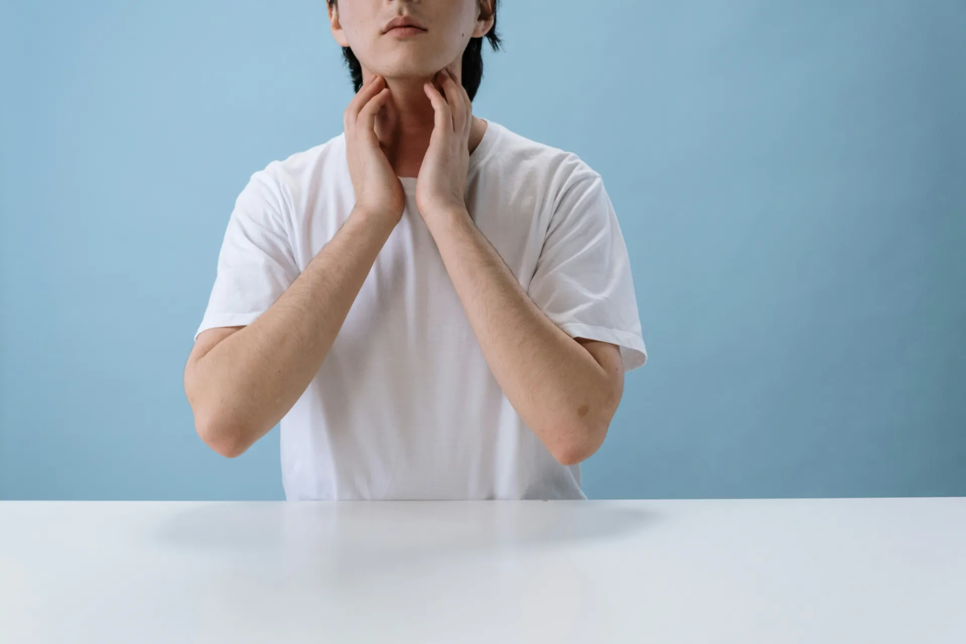 喉嚨痛