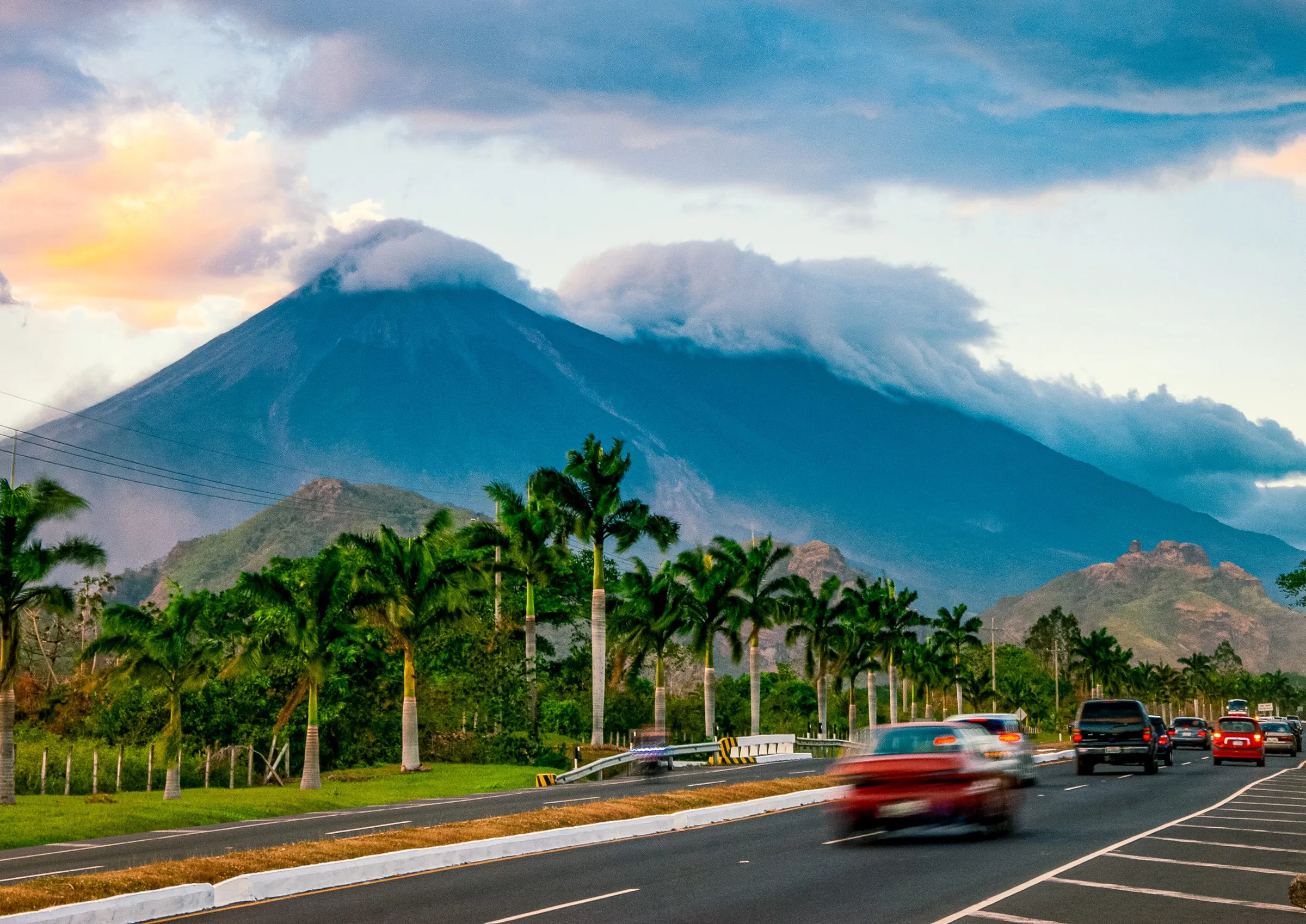 Guatemala_road.webp