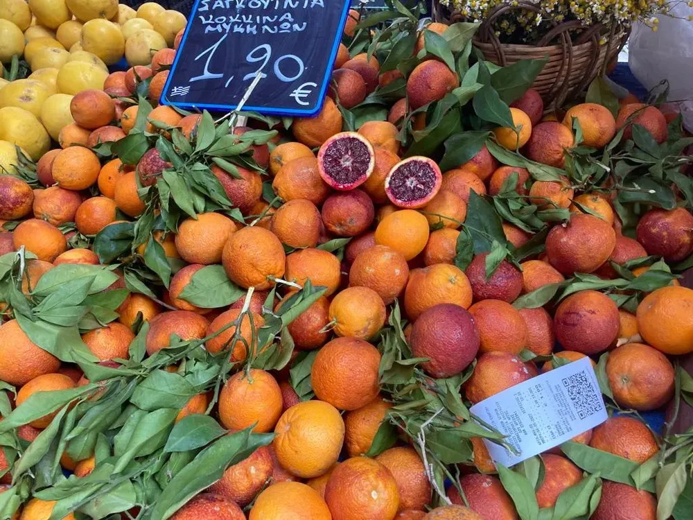 You Never Knew an Orange Could Taste This Good.  Snapshot:  Local Markets