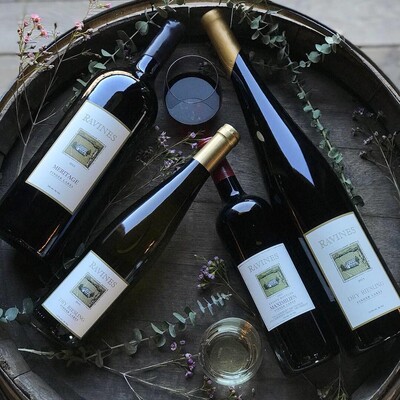 Logo of Ravines Wine Cellars