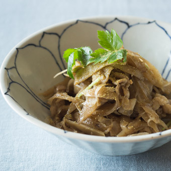 冷めても美味しい「豚ごぼう煮」