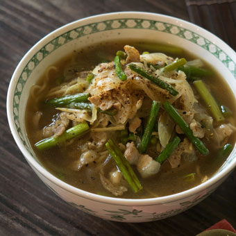 ニンニクの芽で「スタミナラーメン」