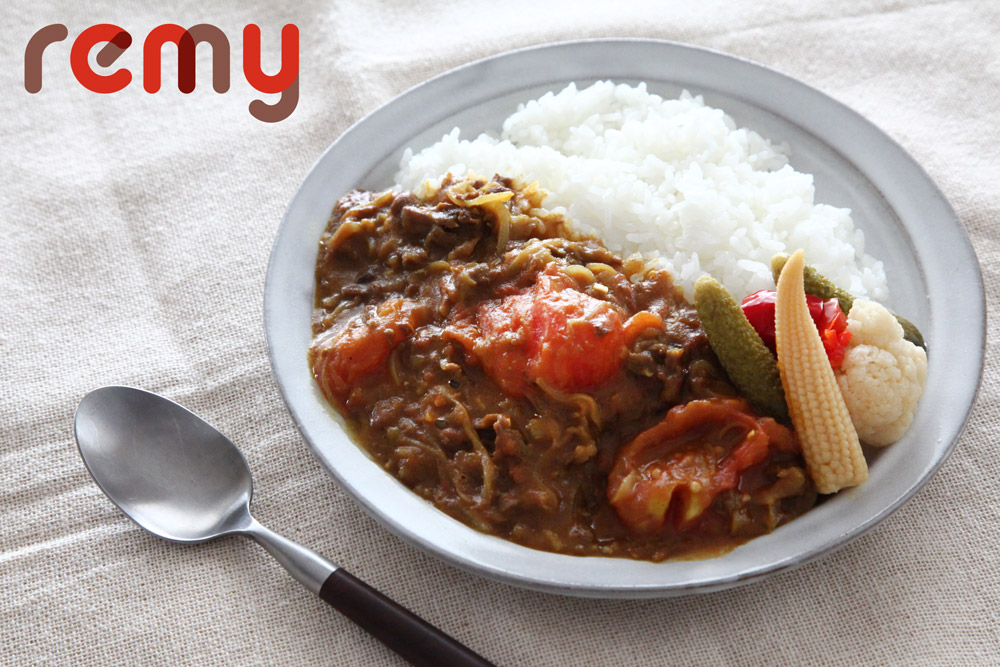 トマトの旨みで「水なし特急トマトカレー」by