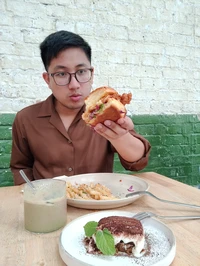 leoeatswhat