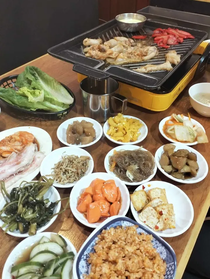 SMDF samgyupsal house