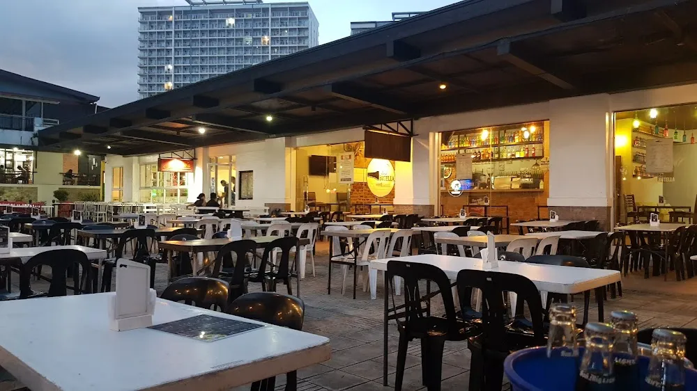 Picture of Papa Doms Bar and Restaurant - Tagaytay
