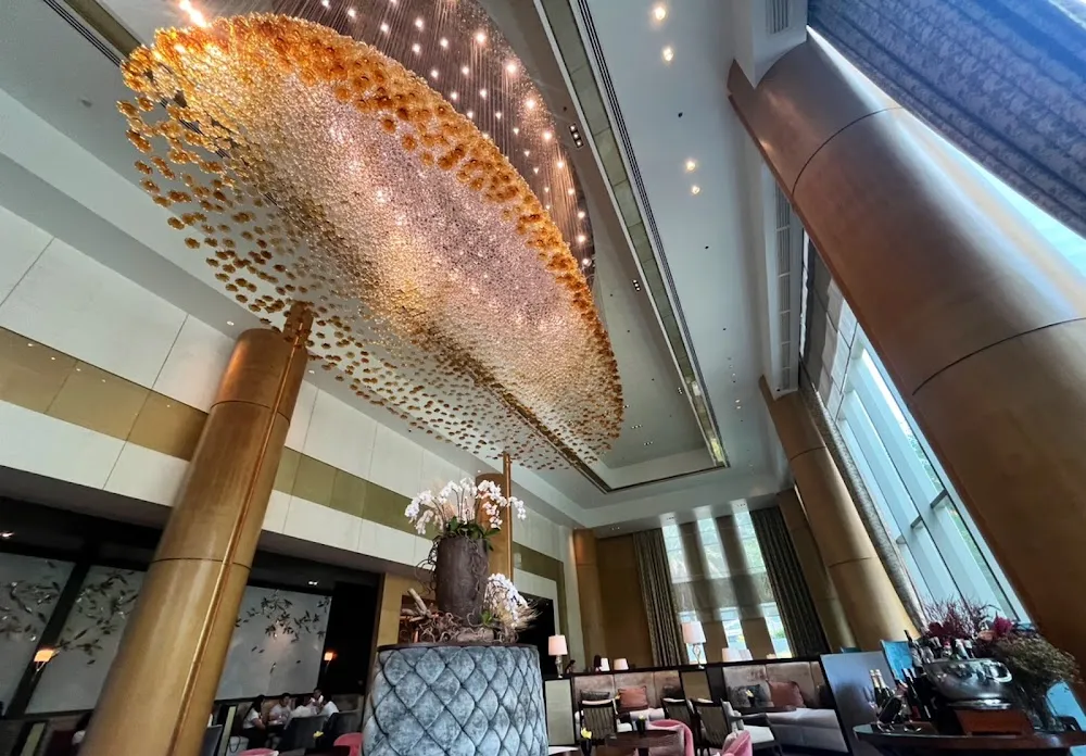 Fort Remy High Street Lounge | Shangri-La The Fort at Metro Manila, Taguig