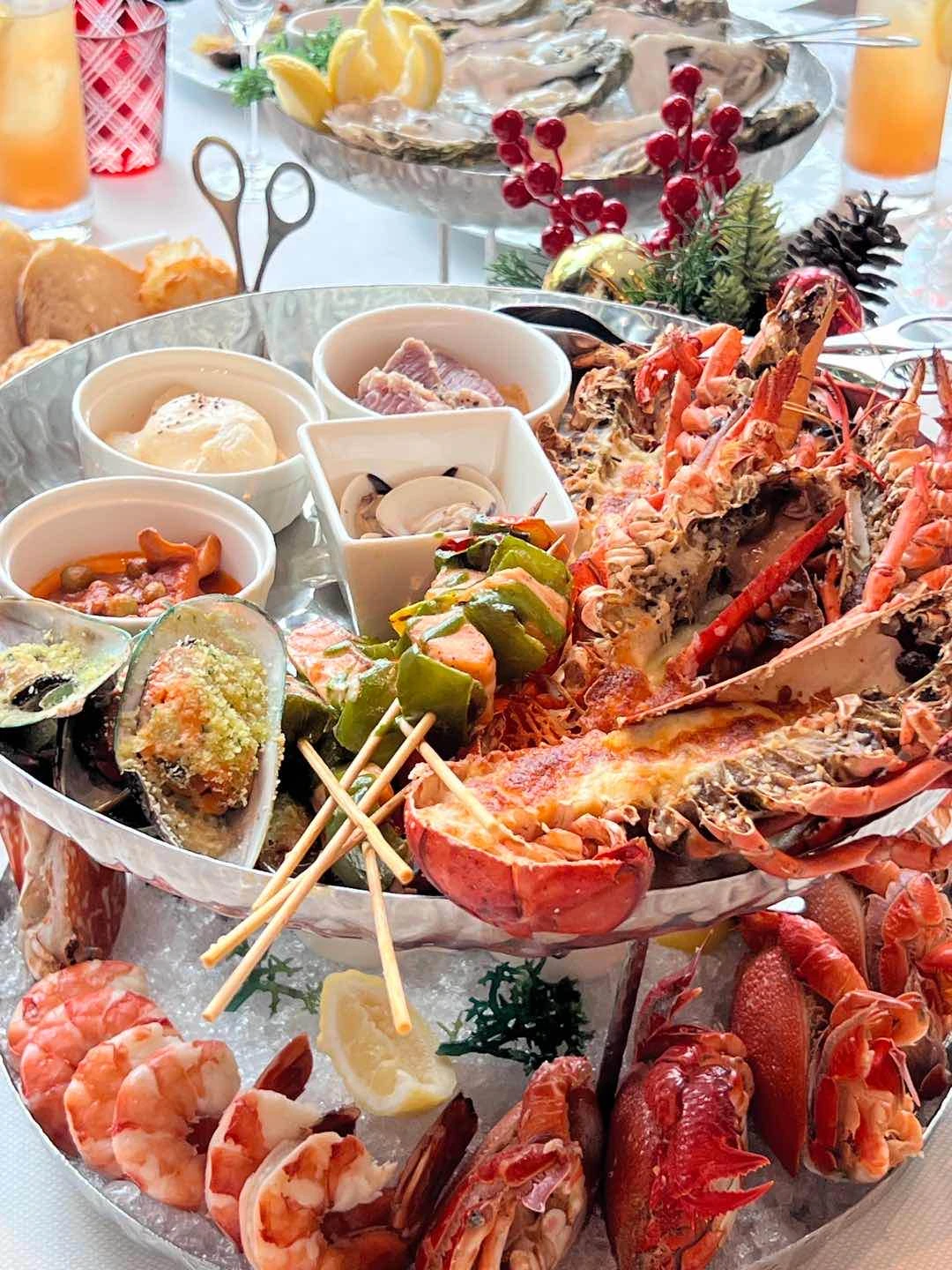 Seafood tower