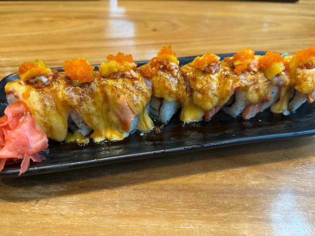 aburi salmon maki