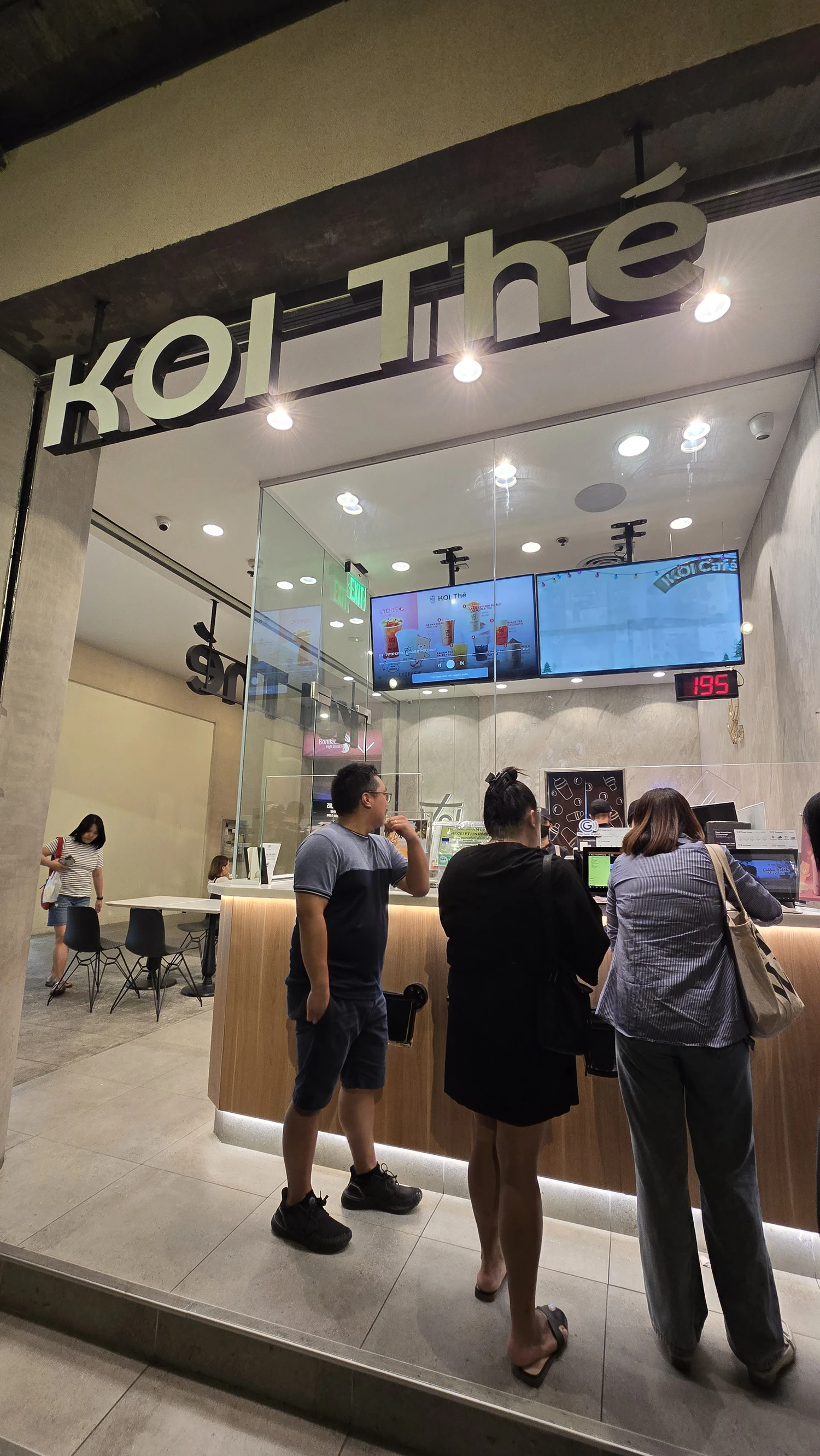 Review Photo of KOI Thé, Bonifacio Highstreet