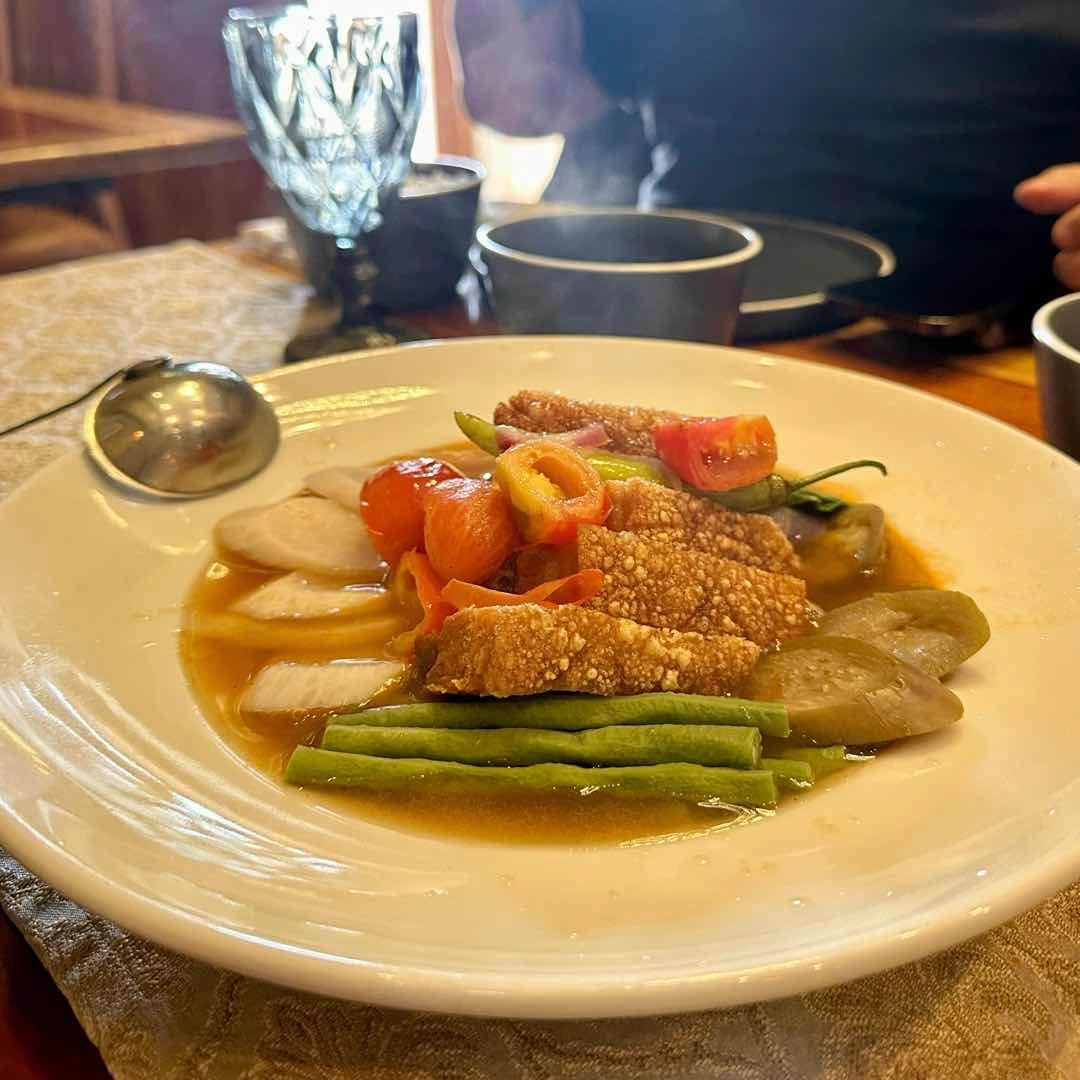 Lechon kawali sinigang