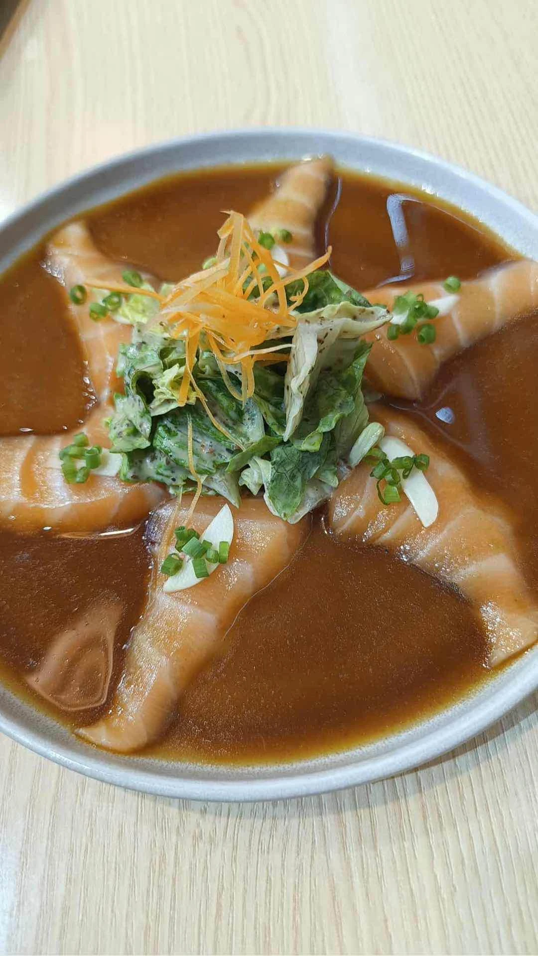 Salmon Sashimi with Sauce