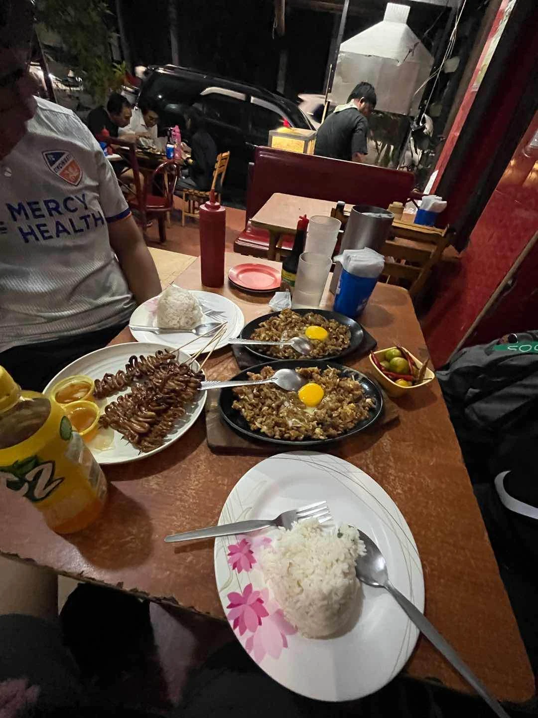 sisig & isaw