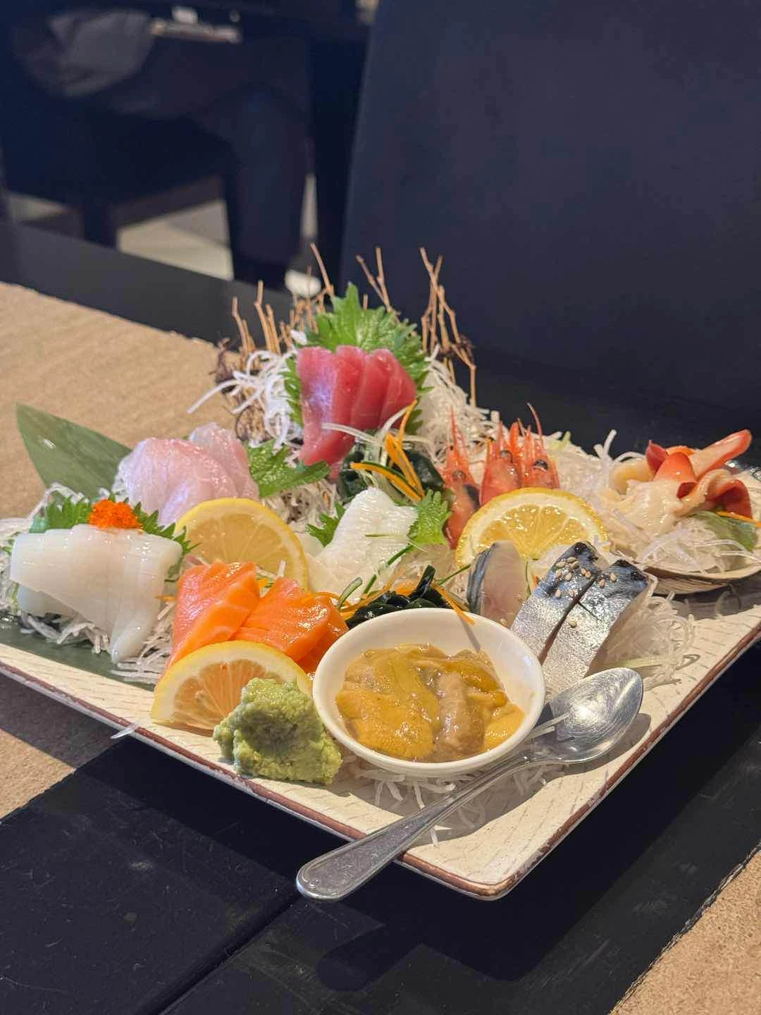12 Kinds Sashimi Platter