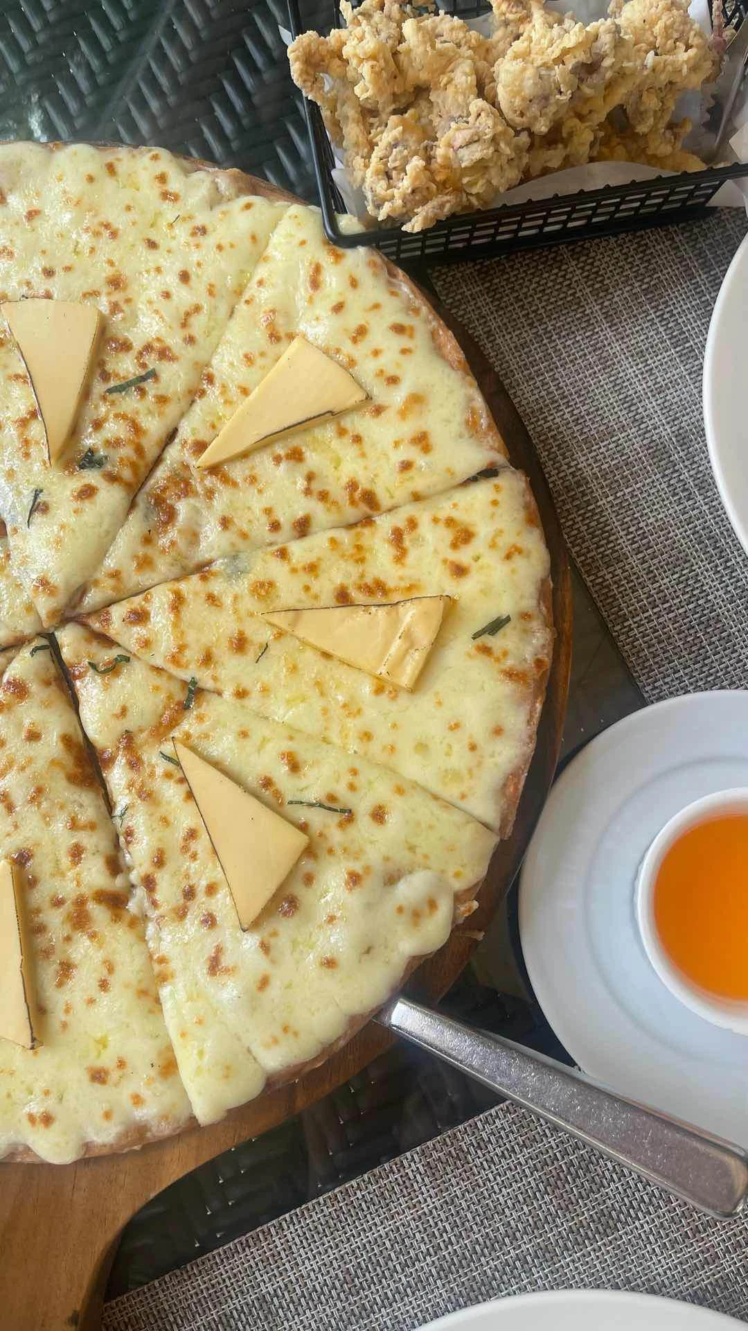 Four Cheese Pizza & Calamares