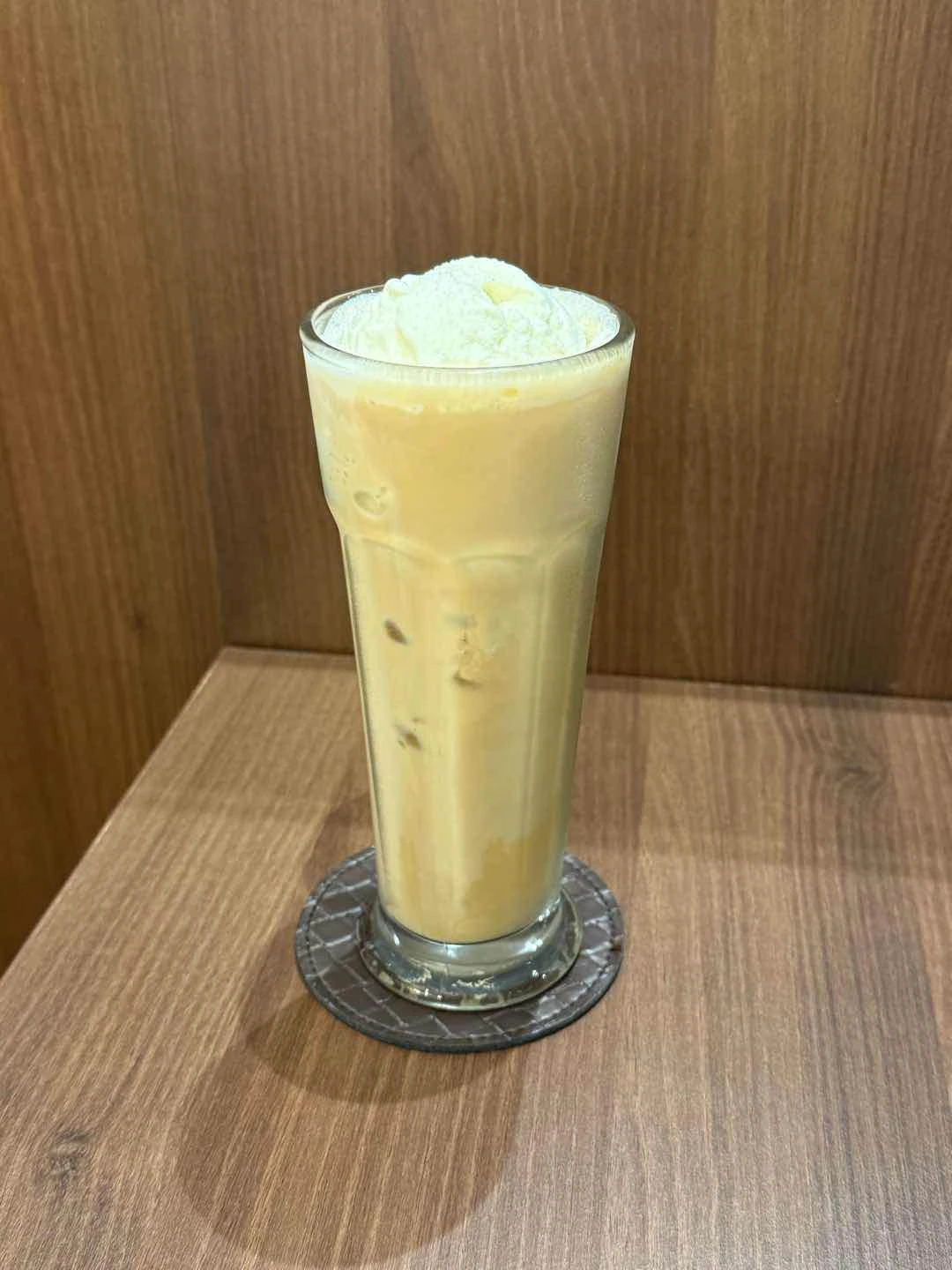 Iced Cafe Latte with Ice Cream