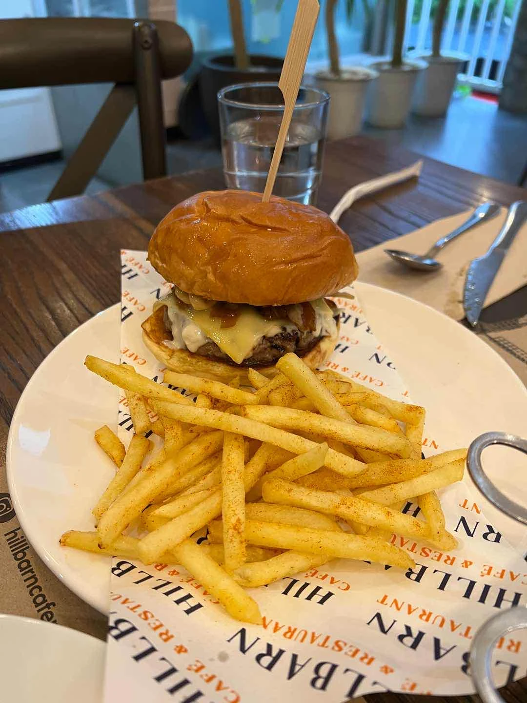 classic cheeseburger