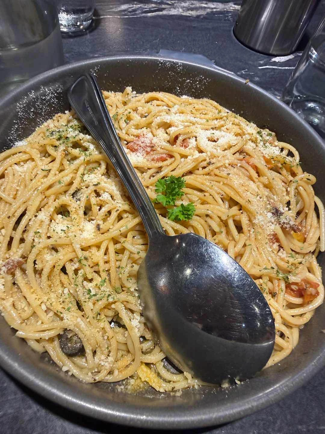 Tuyo pasta