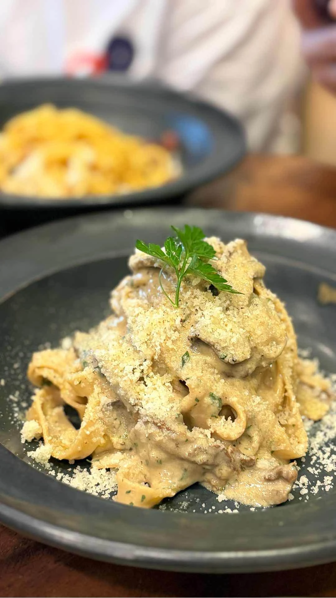 Tagliatelle funghi porcini and Negros blue of La Carinderia