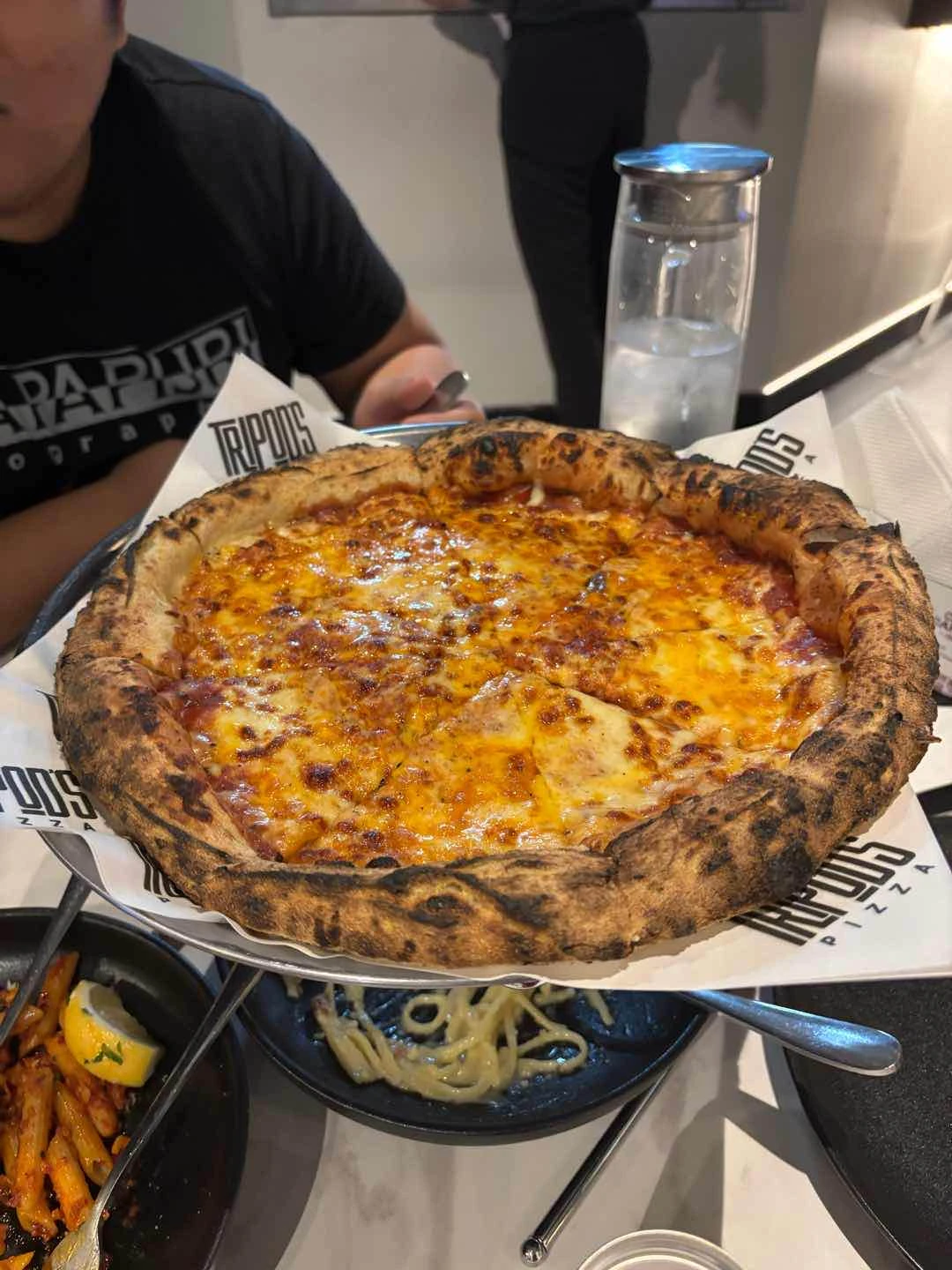 free cheese pizza for ordering over ₱1500
