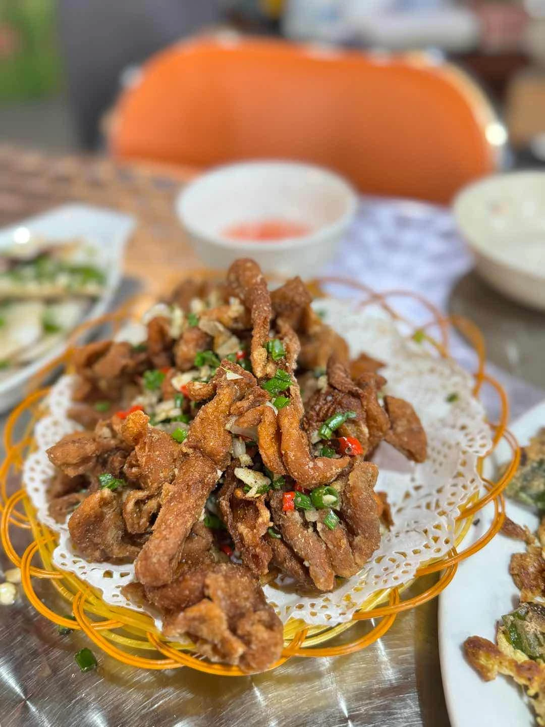 Fried intestine. Best seller!:)