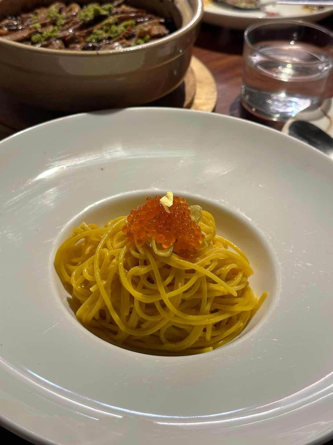 saffron aglio olio & ikura spaghettini