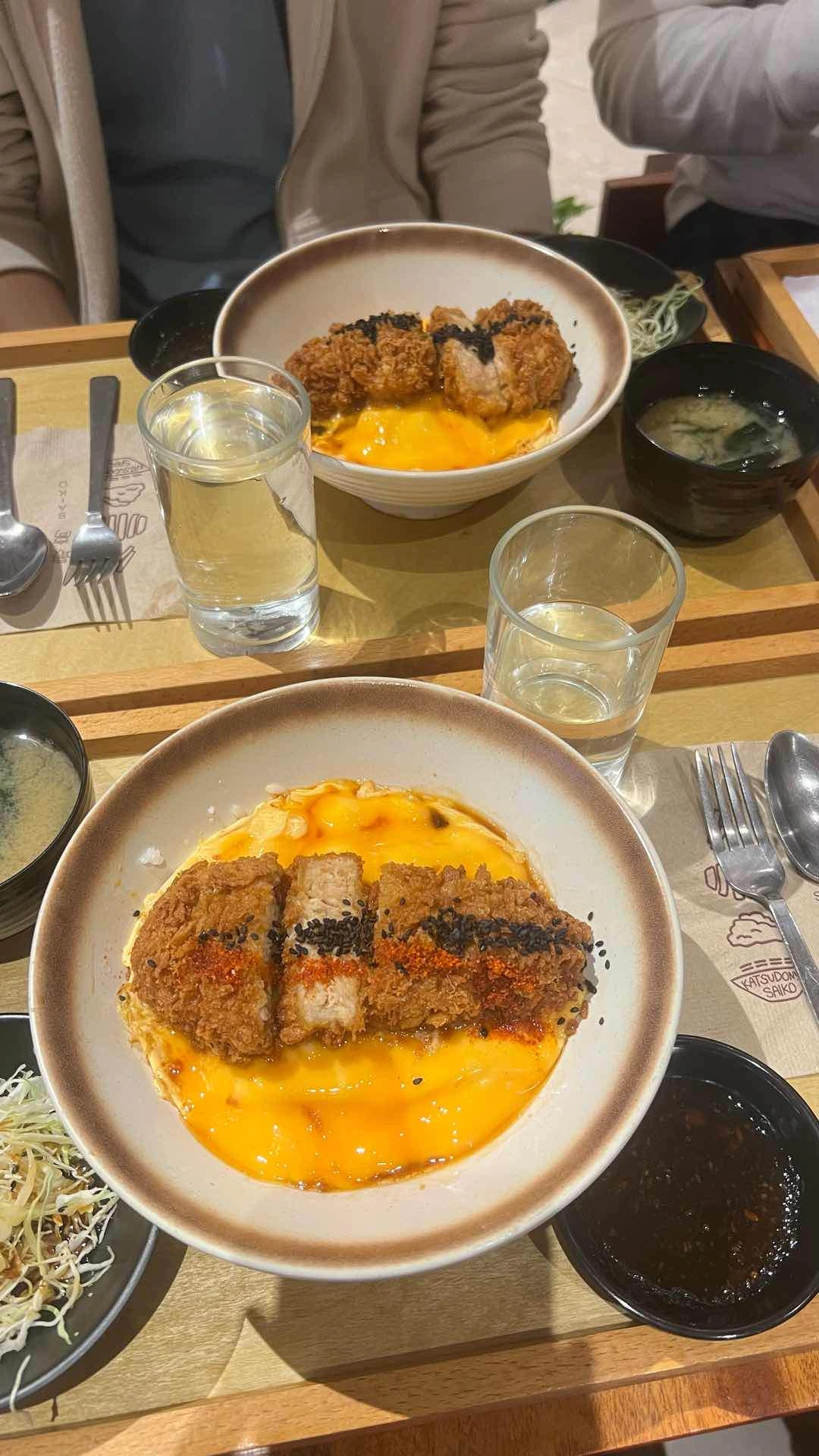 crispy original katsudon (rosu)
