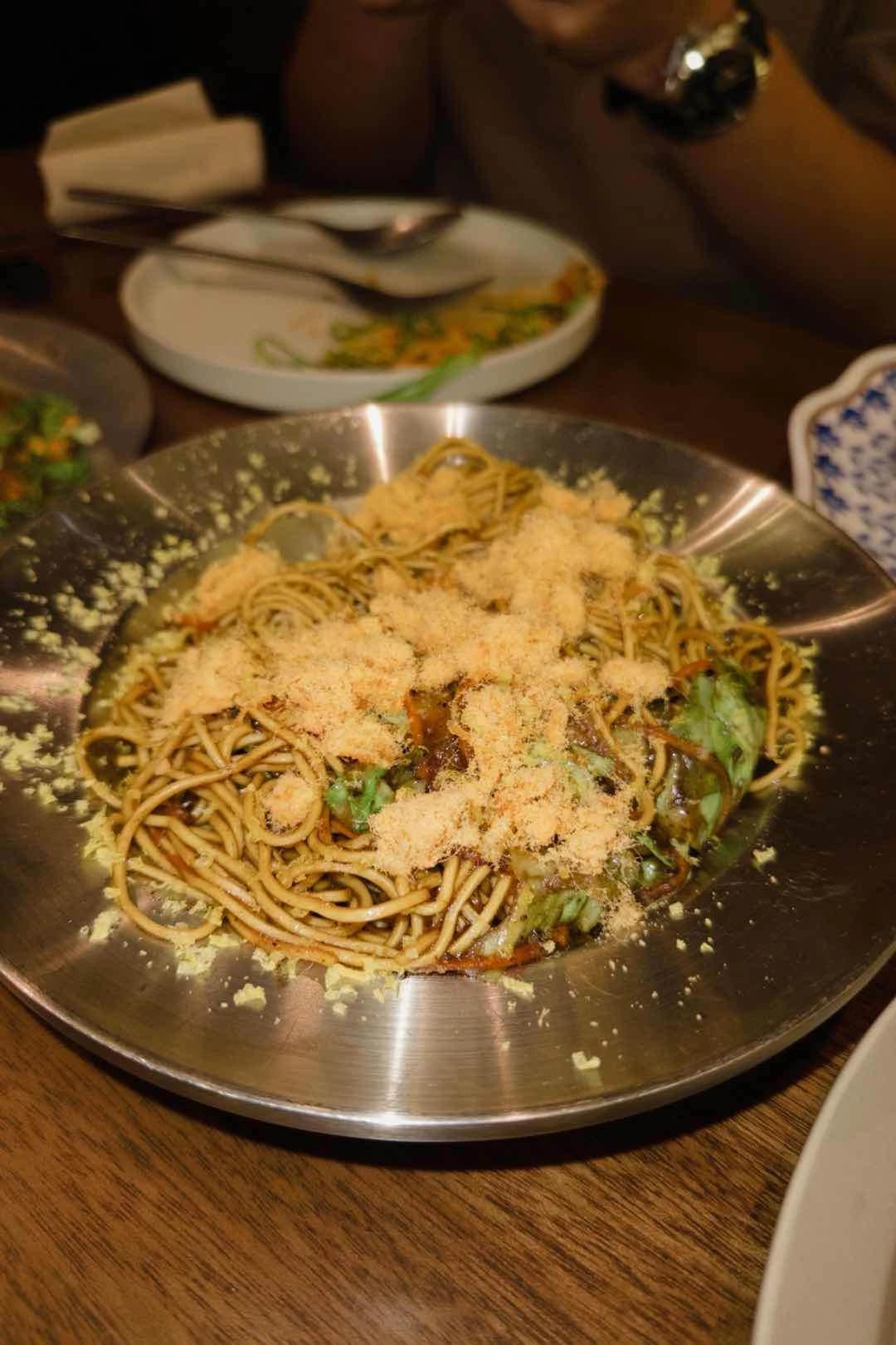 black truffle chow mien
