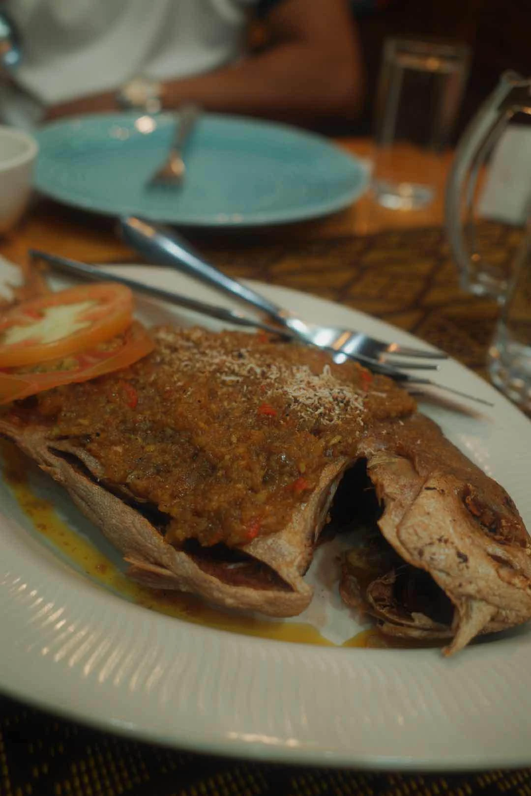 Fried Pompano w sambal
