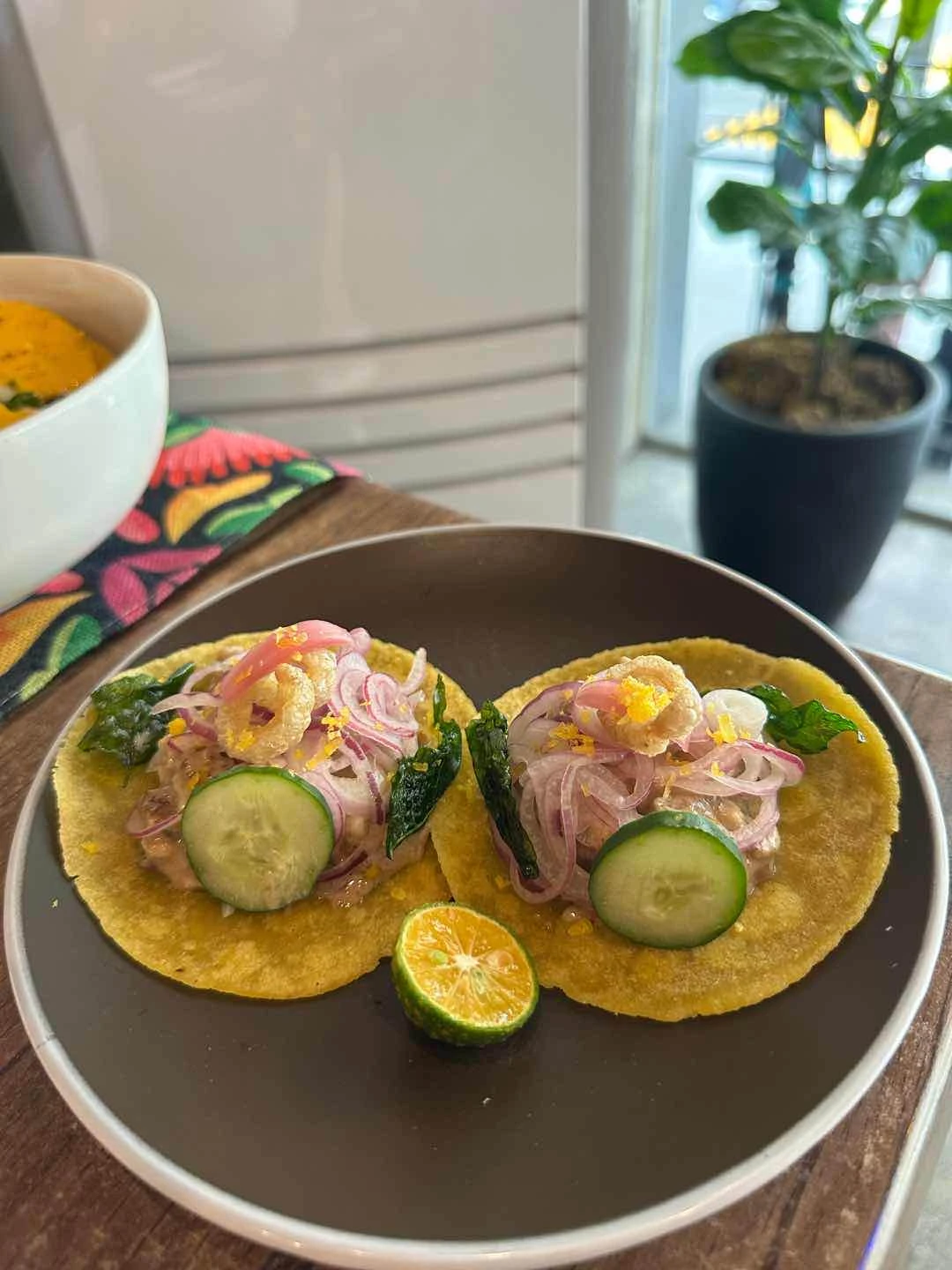 Sisig Tacos 