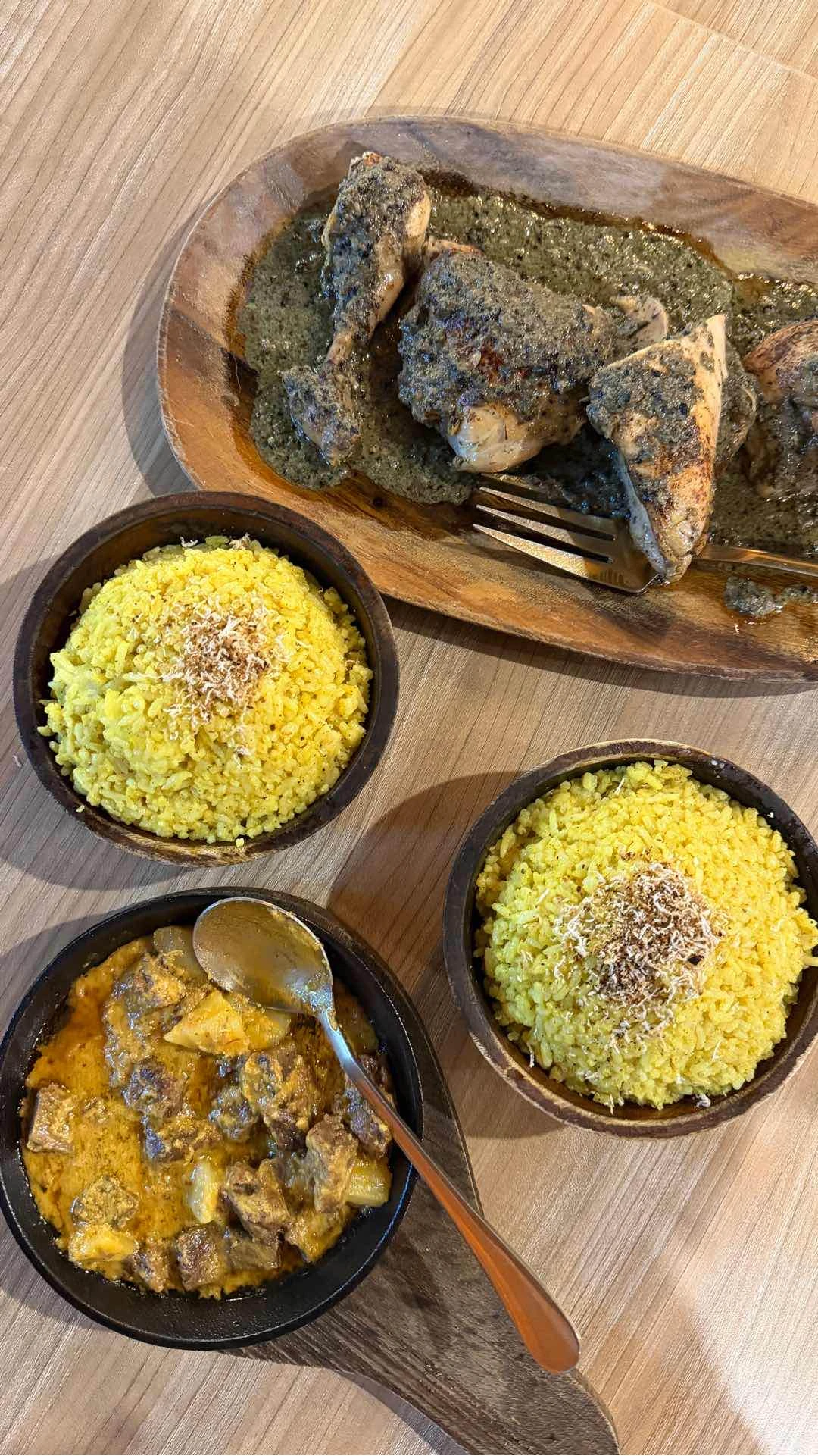 pianggang manok, turmeric rice, beef kurma