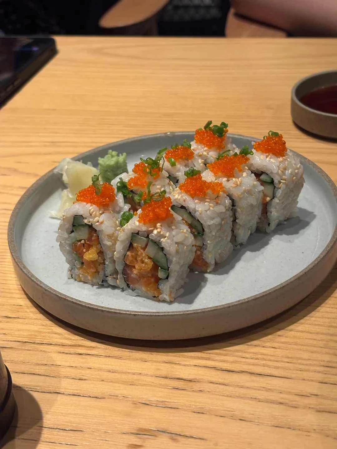 spicy salmon roll
