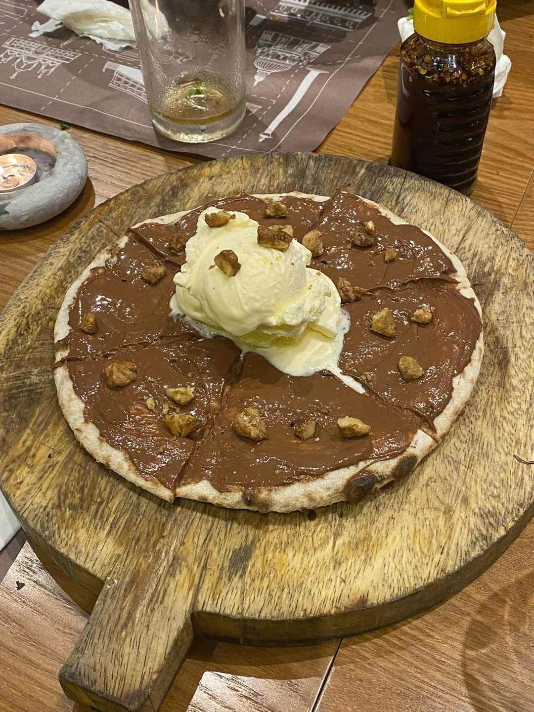 Nutella Pizza