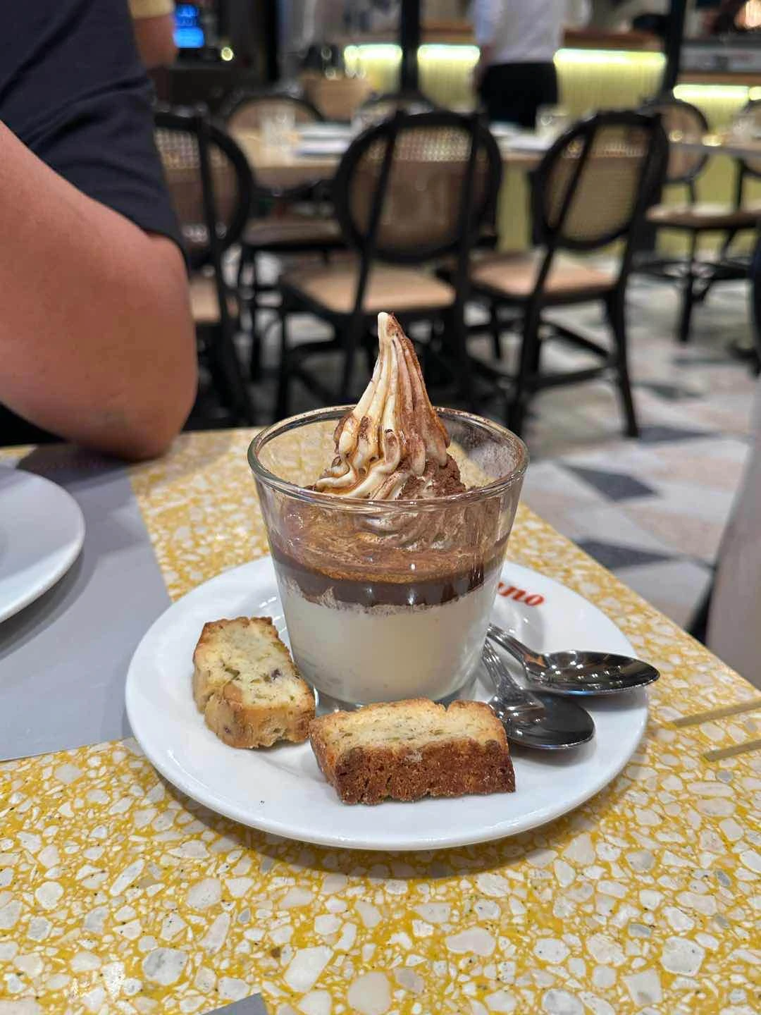 tiramisu of a mano BGC