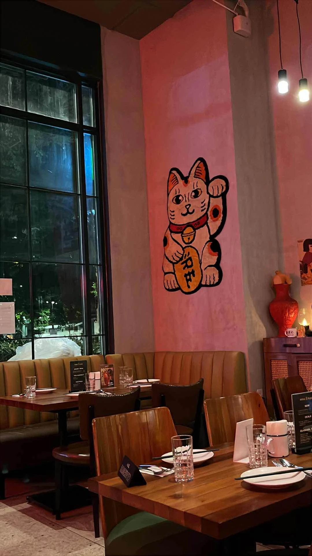 nice ambiance  of Wong Place