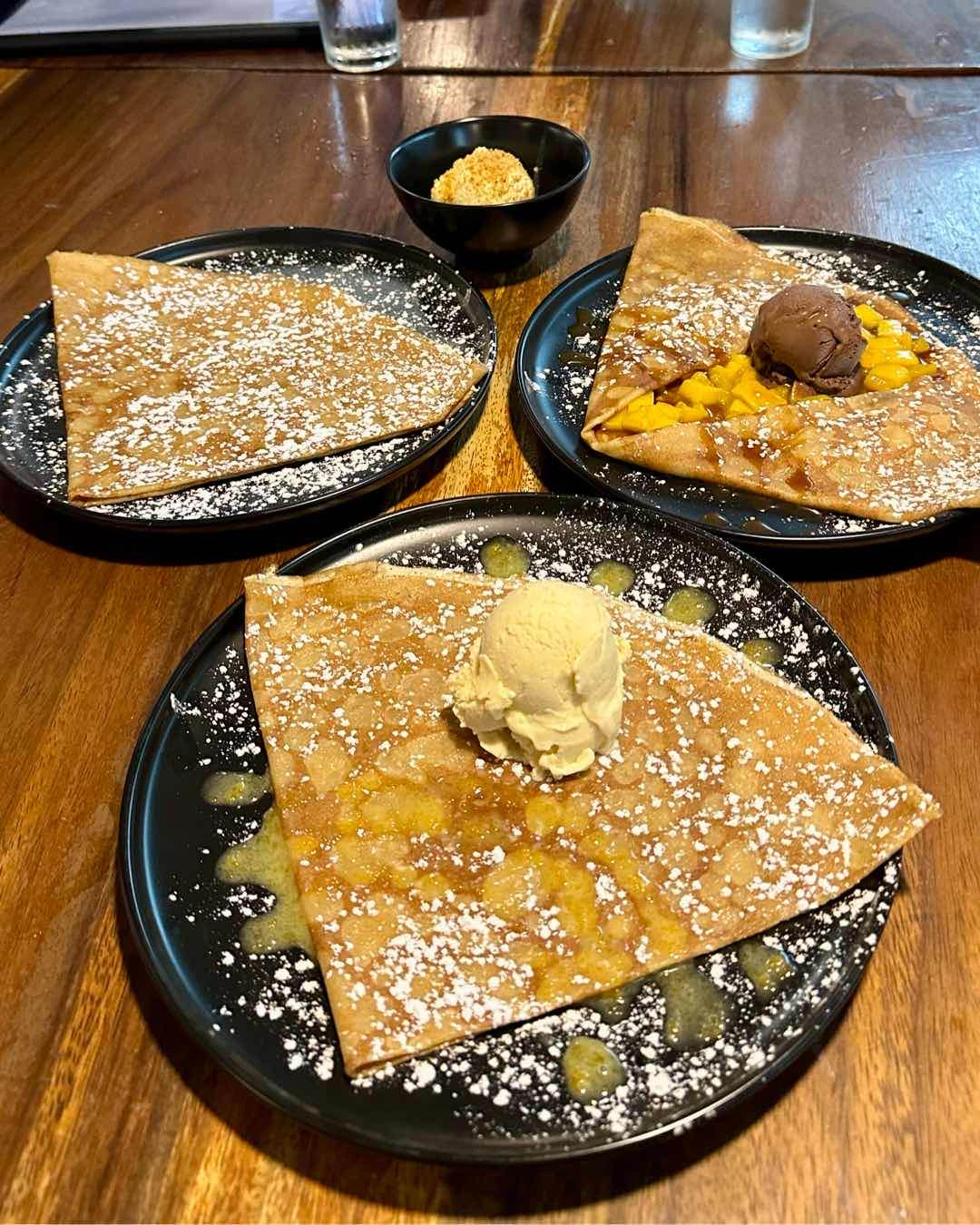Dessert crepes