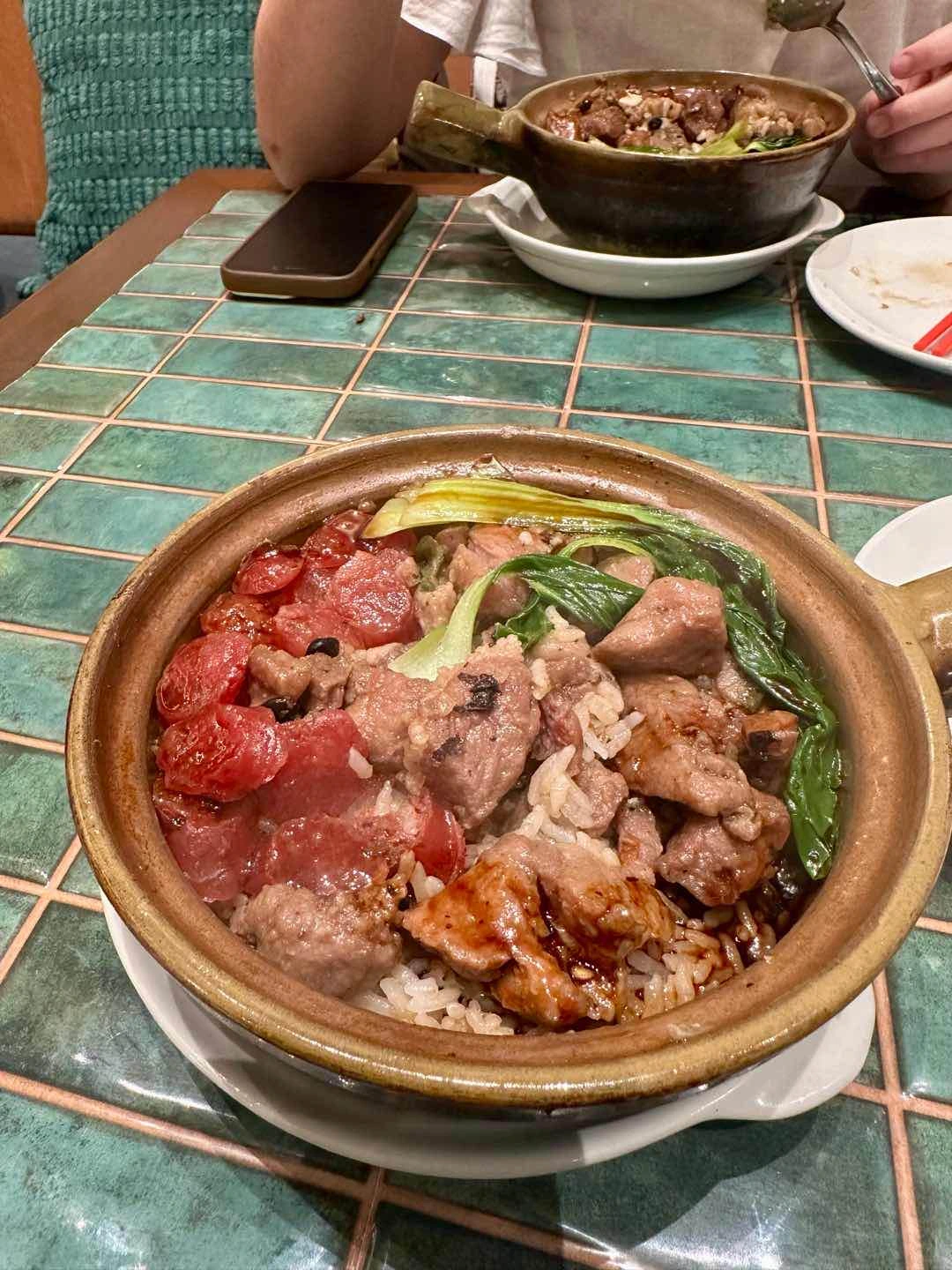 Spareribs and sausage claypot