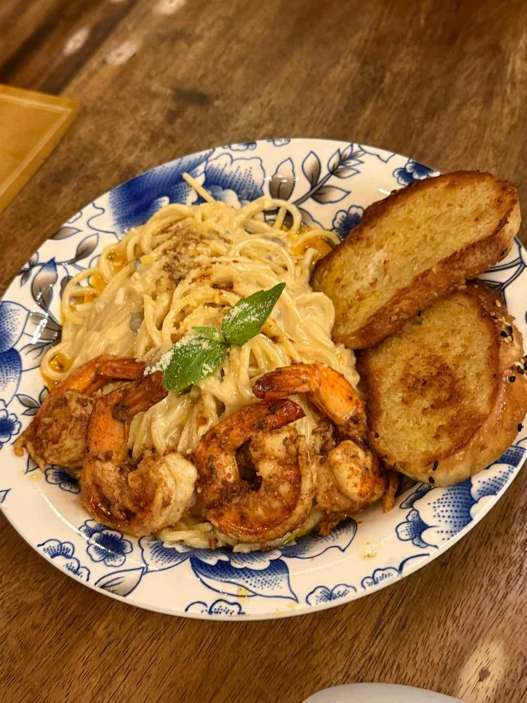 shrimp alfredo