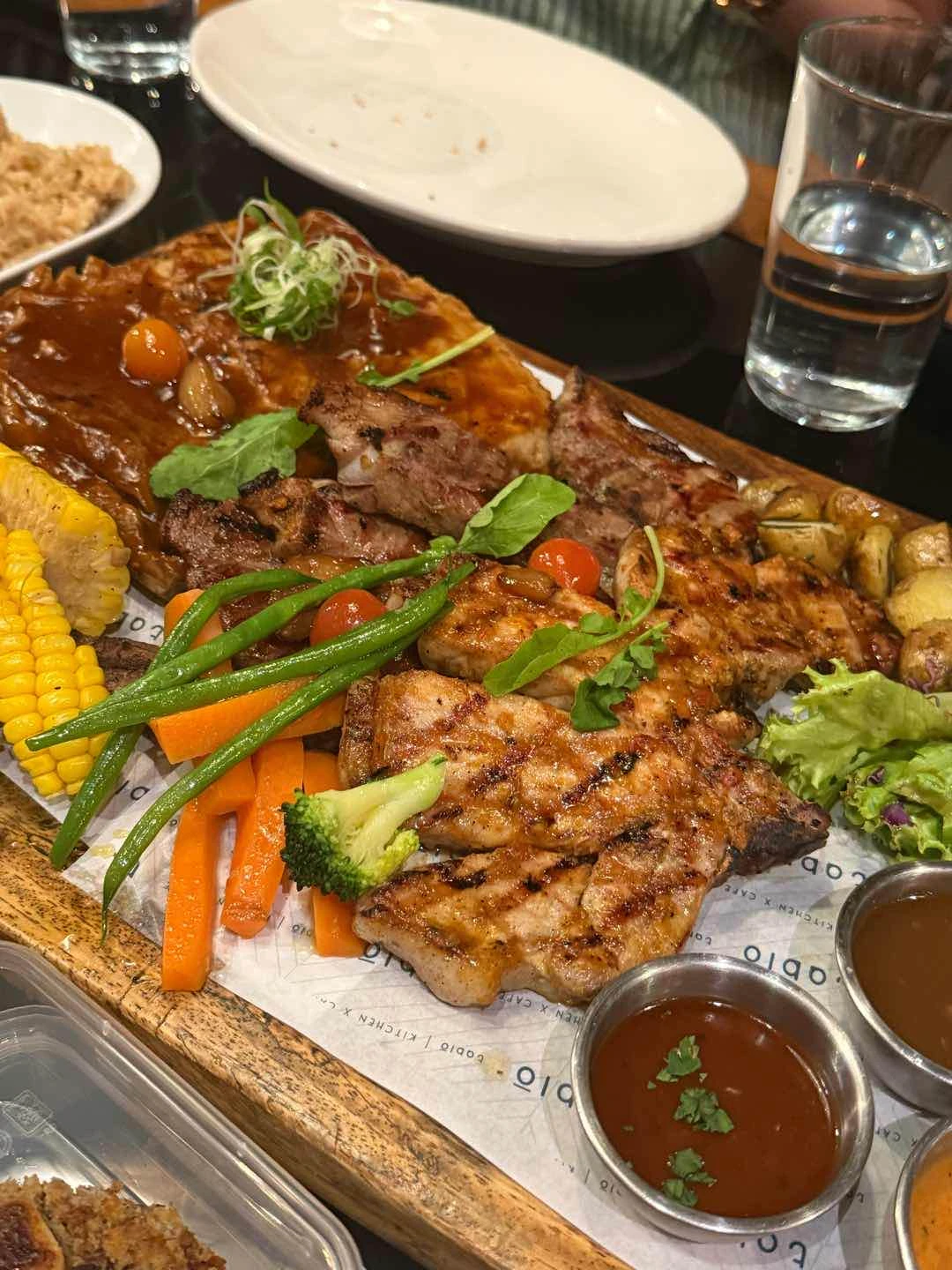 bbq platter of Tablo Kitchen x Cafe