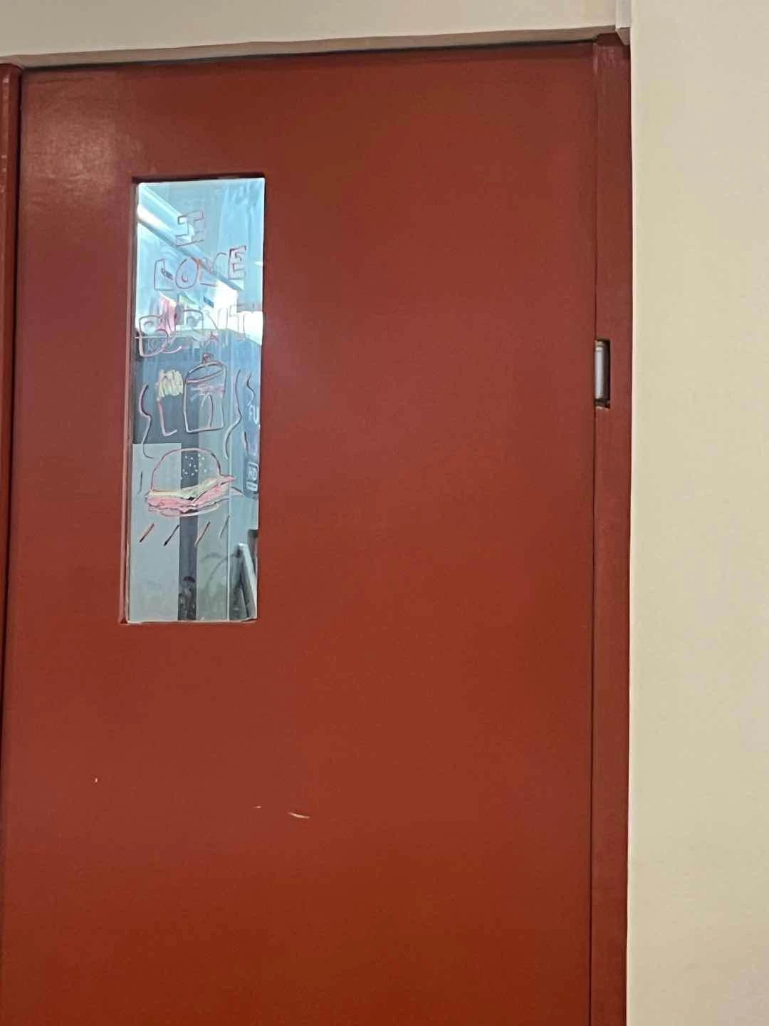 Ambiance of Burnt Diner