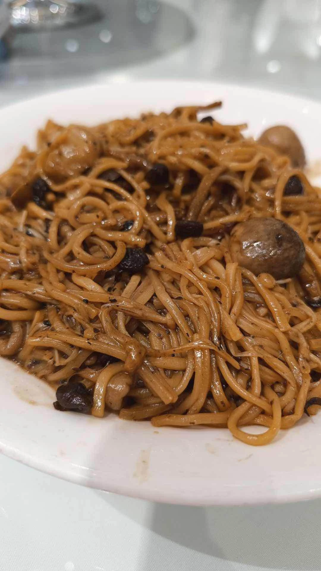 Truffle e-fu noodle