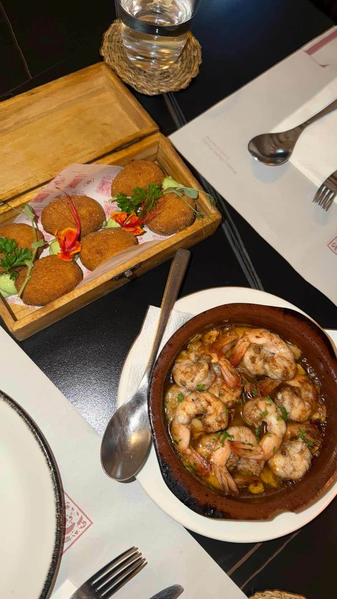 Gambas ajillo and croquetas