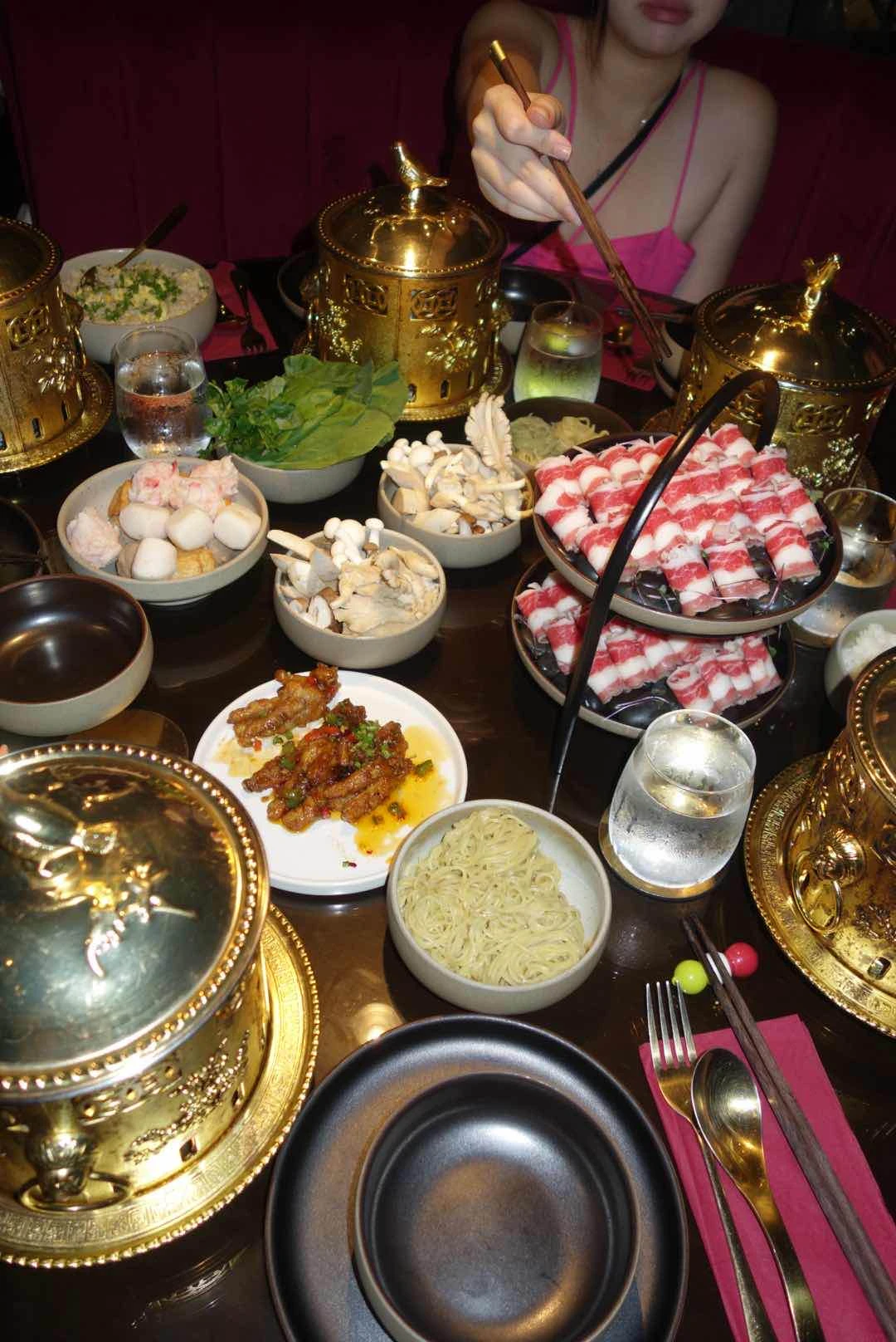 Hotpot of Chairman FU Hotpot Bar 福主席火锅