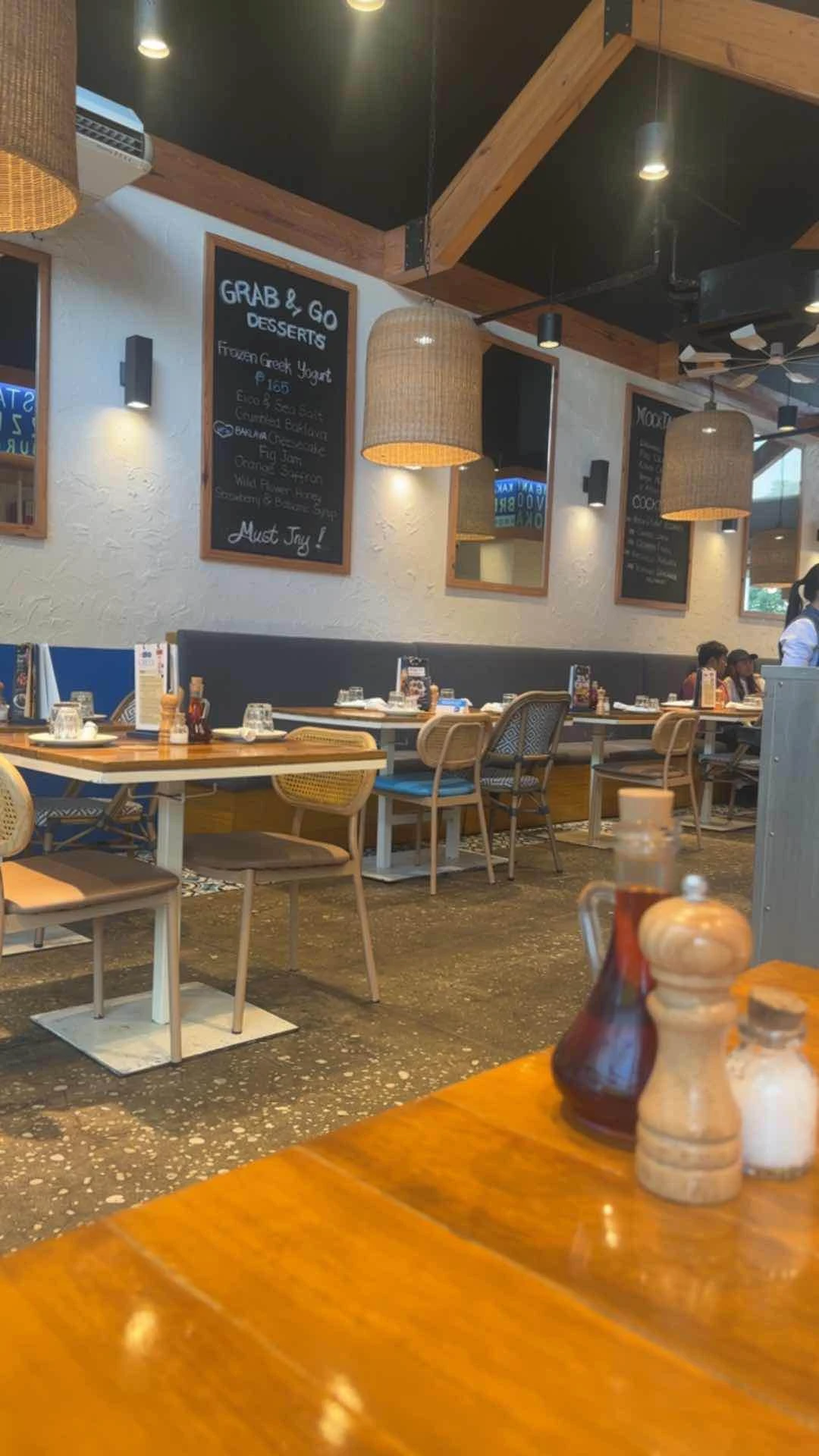 Ambiance of SOUV! by Cyma